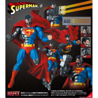 MAFEX CYBORG SUPERMAN